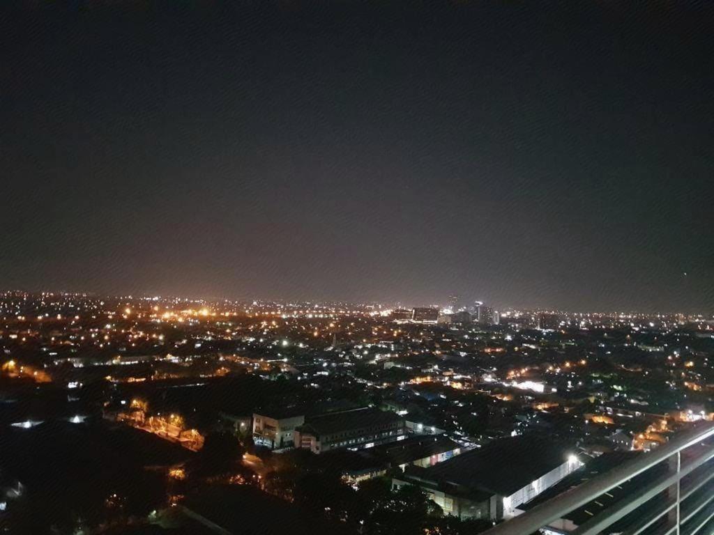 My Tower Hotel Surabaya Exteriör bild