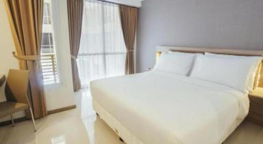 My Tower Hotel Surabaya Exteriör bild
