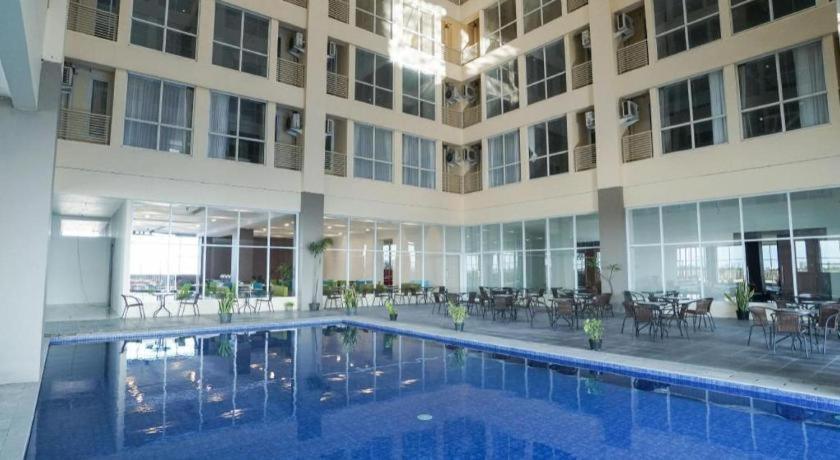 My Tower Hotel Surabaya Exteriör bild